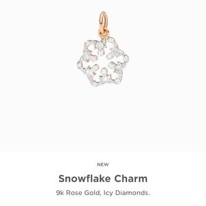 DODO Snowflake Charm